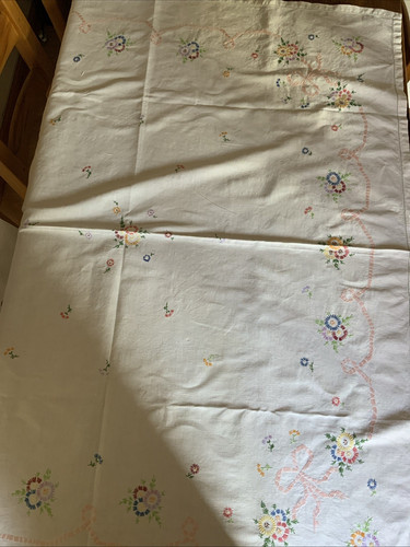 Vintage white square linen - vintage,