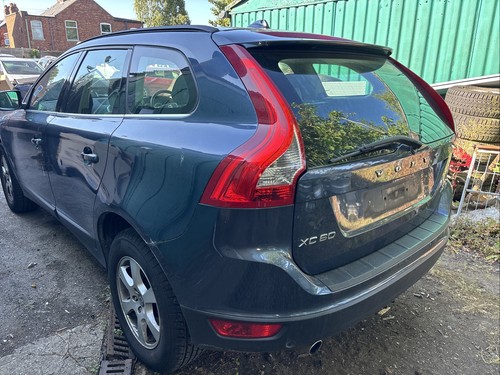 Volvo xc60 door in - volvo,