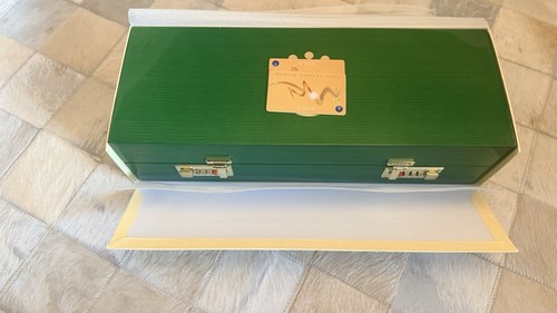 Luxury green wood box - wood, watches