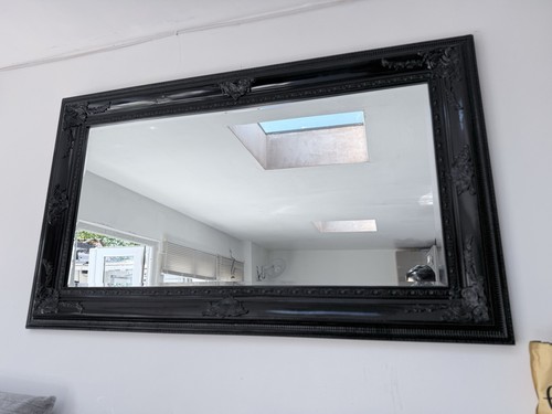 Extra large ornate black wall - extra,