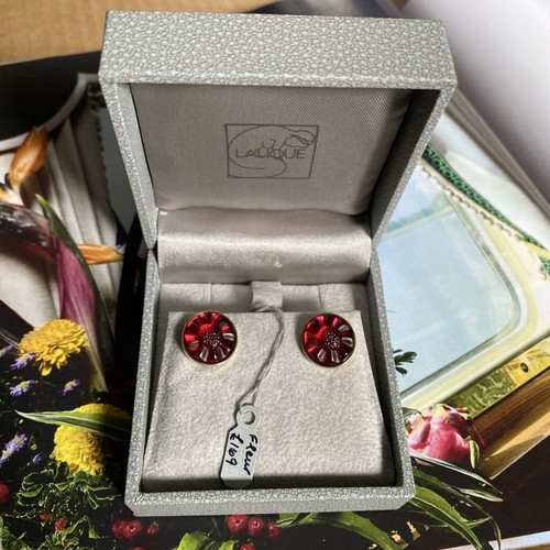 Lalique crystal fleur - red, stud
