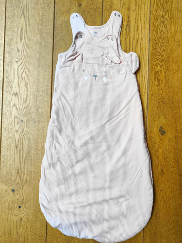 Fred flo rose baby sleeping - rose,