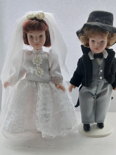 Bride and groom regency fine - groom,