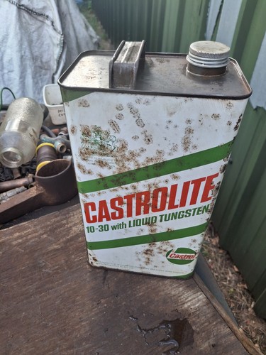 Old vintage castrolite oil - castrolite, can
