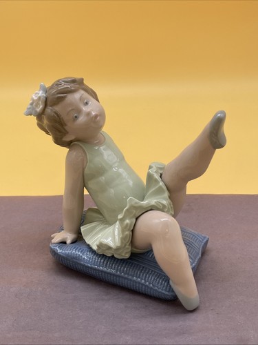 Vintage lladro figurine - lladro,