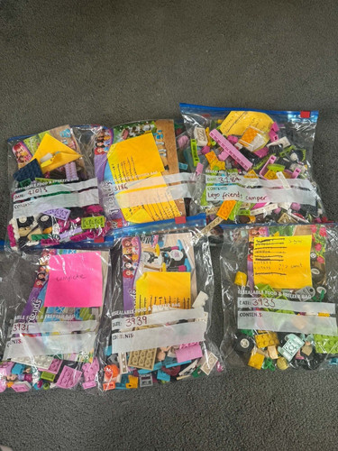 Lego friends sets 3931 - friends, 6