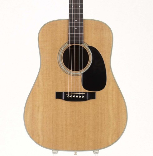 Martin 1976 used acoustic - d-28,