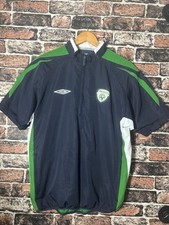 Vintage Umbro Ireland 00's short sleeve training jacket size M medium
