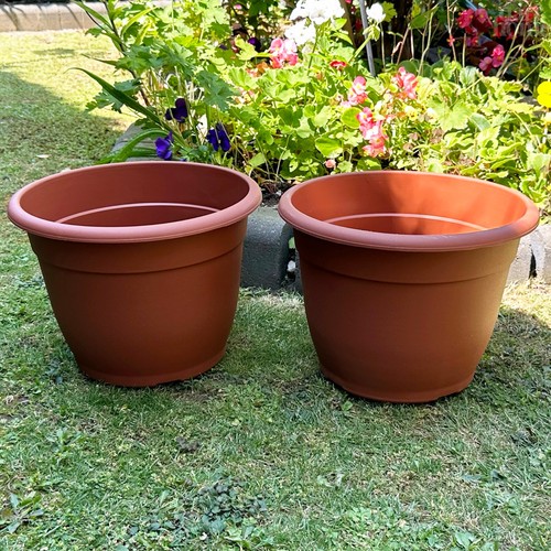Terracotta plastic planters - terracotta,