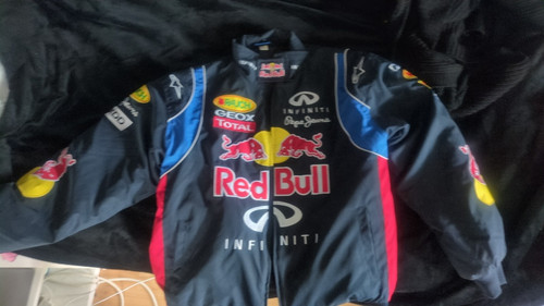 Red bull infiniti team - infiniti,