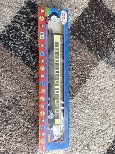 Hornby r120 gordons coach - hornby,