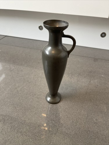 Connell pewter vase stamped - a,