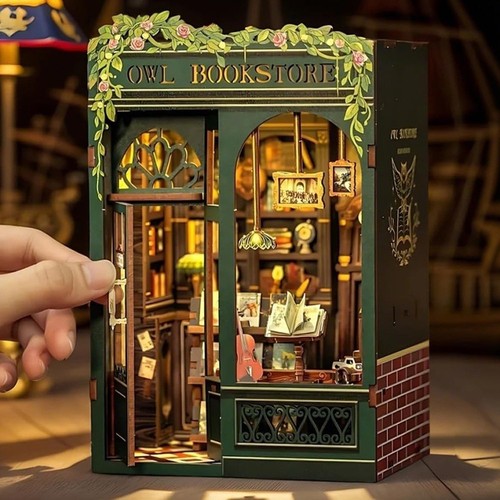 Bookstore assembly model - assembly, diy