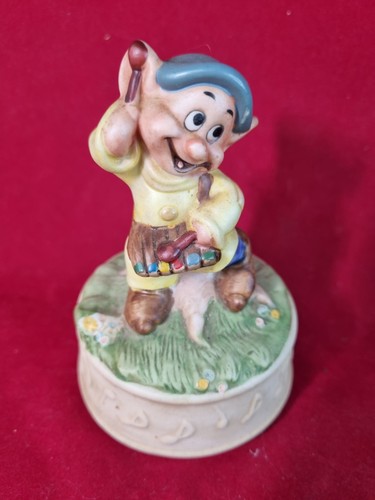Vintage disney dopey snow - disney,