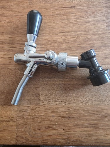 Adjustable beer tap faucet - adjustable, keg