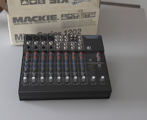 Mackie micro series 1202 - series, 12