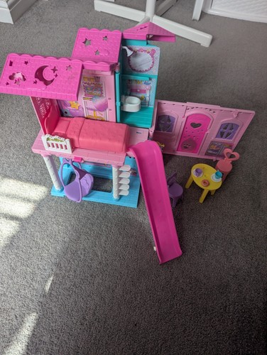 Barbie chelsea foldaway house - foldaway,