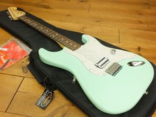 ** Fender Stratocaster Tom DeLonge Signature RW SFG Surf Green **