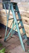Vintage Wooden 6 Rung Step