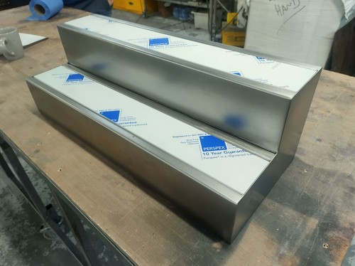 Distressed stainless twin - stainless, tier