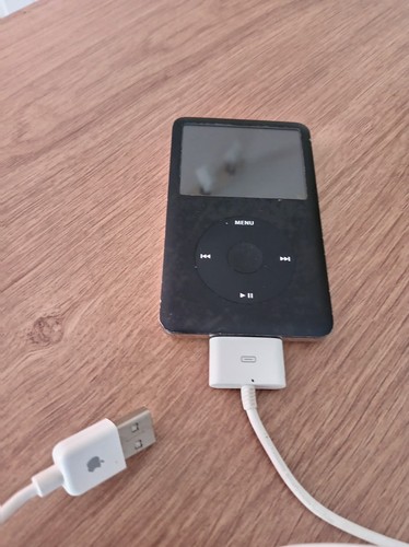 Apple ipod classic - ipod,