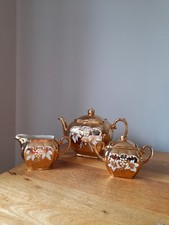 Vintage Sadler Gold Tea Pot