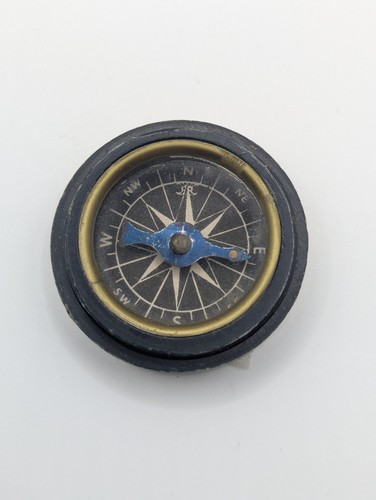 Vintage small pocket compass - pocket,
