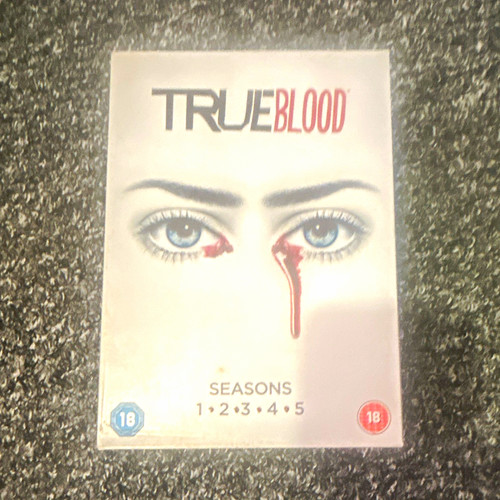True blood seasons dvd box - true,