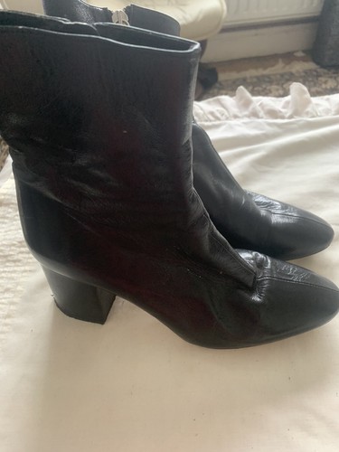 Zara black boots new size - black,