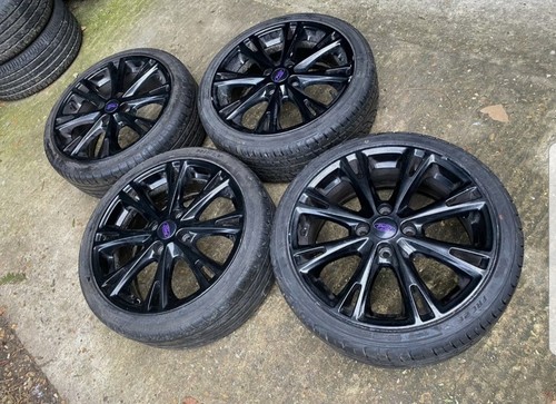 Ford fiesta ecoboost - ford,