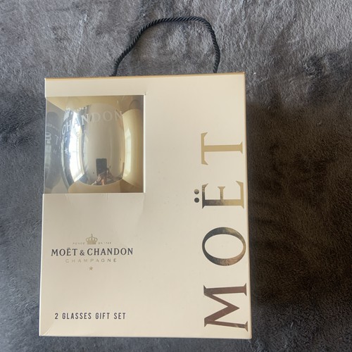 Moet chandon gold - &,