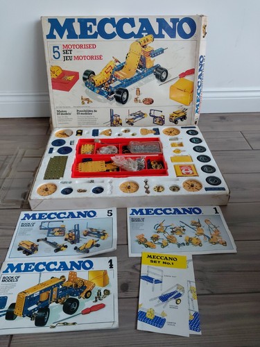 Meccano motorised set - meccano,