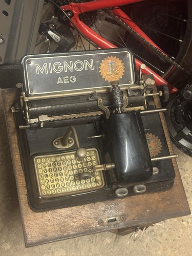 Rare antique cased aeg - aeg, mignon
