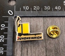 Jungheinrich Power Pallet Truck Forklift  Enamel Pin Badge Collectable