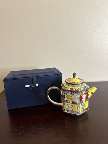 Trade aid miniature - aid,