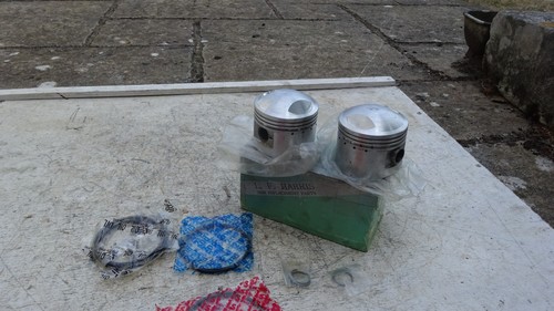 Triumph pistons t140 tr7 - t140, 750