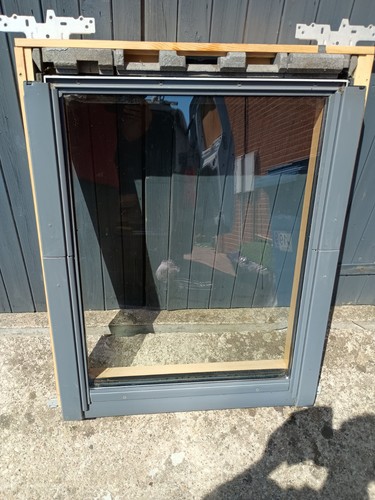 Used velux mk04 centre - used,