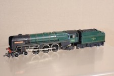 TRIANG HORNBY R552 BR 4-6-2 BRITANNIA CLASS LOCO 70013 OLIVER CROMWELL om