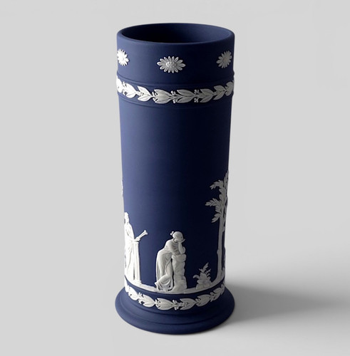Rare tall wedgwood - tall, (21cm)