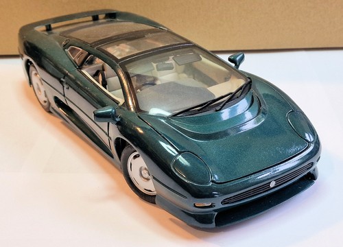 Maisto 18th scale die cast - maisto,