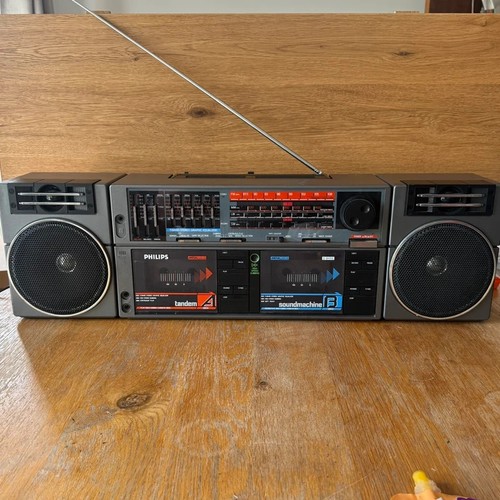 Vintage retro boombox ghetto - vintage/retro,