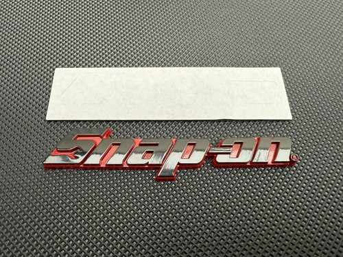 Snap logo black metal - on,
