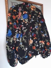 ZARA FLORAL BOMBER JACKET.SIZE