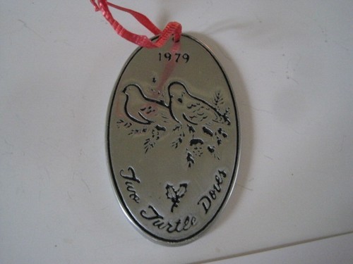 Wilton turtle doves metal - wilton,