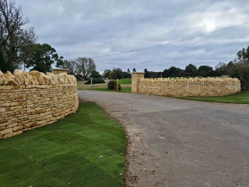 Cotswold gold dry stone - cotswold,