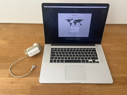 Apple a1398 macbook pro retina - apple,
