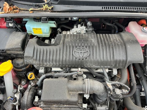 Toyota yaris hybrid - yaris,