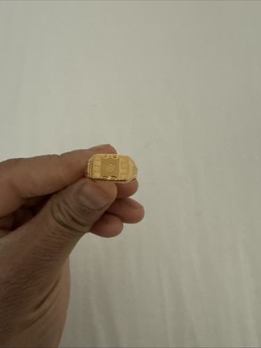 Yellow gold vintage carat - yellow,