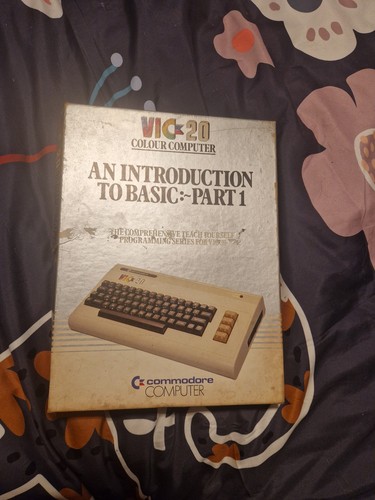 Commodore vic an - commodore,