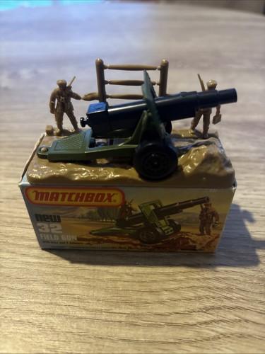 Vintage matchbox 32 field - -,